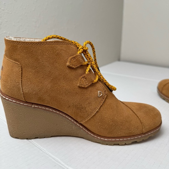 Toms Desert wedge tan suede ankle boots booties 8.5 - Picture 9 of 12